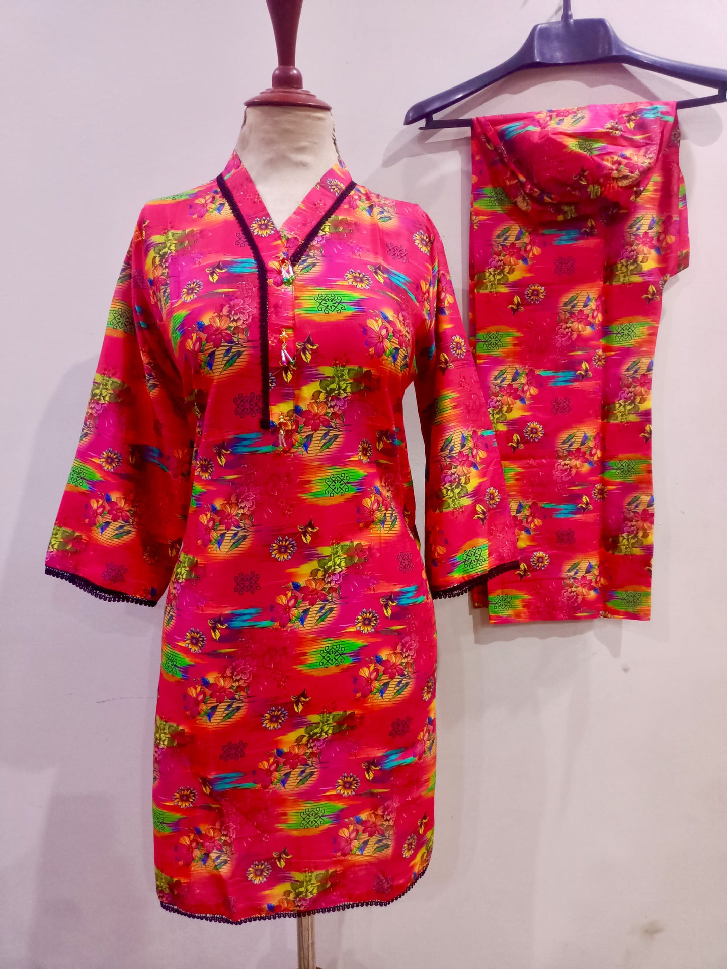 Elegant Original Sapphire Digital Print Lawn Print 2 Piece