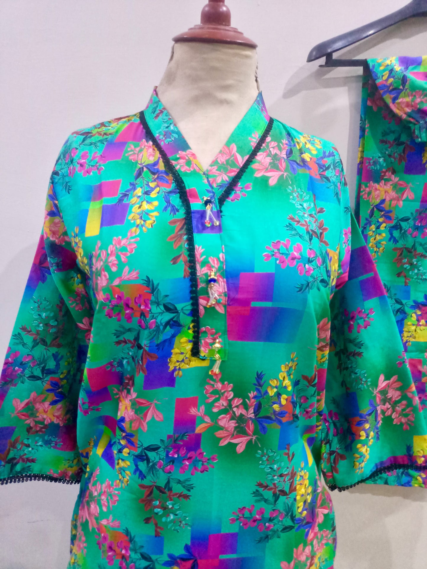 Elegant Original Sapphire Digital Print Lawn Print 2 Piece